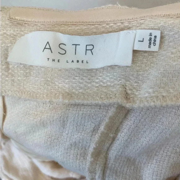 Astr Aracelli Off The Shoulder Linen Mini Dress Size L Cream Color Front Buttons - Picture 10 of 13